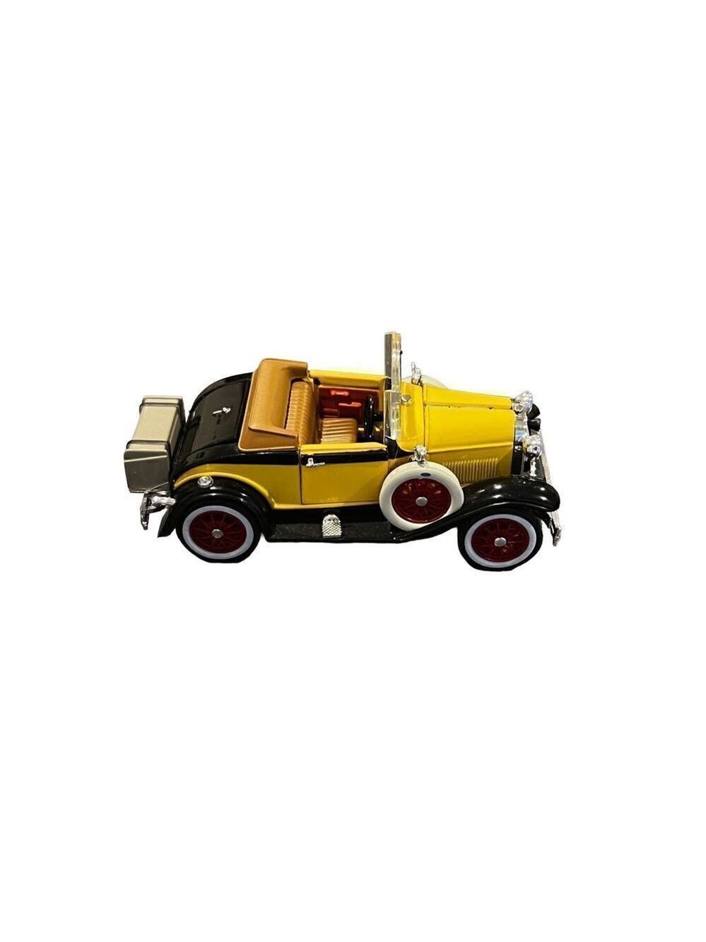 1929 Ford Roadster scale car